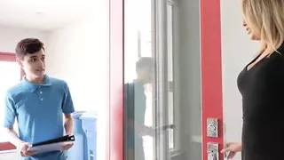 Naughty America - Nicole  (Elle McRae) needs some young cock