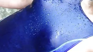 Ray Ayanashi japanischer Sklave Crossdresser Badeanzug Wasserspiel