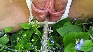 My Meaty Pussy Pissing Outdoors with Big Labia Spread