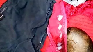 Jerking off on used panties