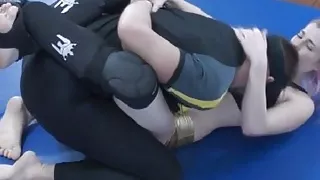 Training with Vayne! Real Female Wrestling Training!