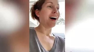 Lelu Love- VLOG: Shower Oiling Up Disney Fun