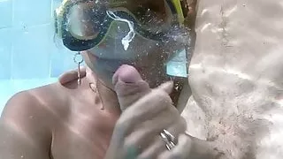 Hardcore blowjob underwater Minnie Manga