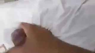 Er unterrichtet wieder seinen männlichen Schwanz aus Ecuador