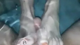 Mia HotTub FootJob painted toe nails