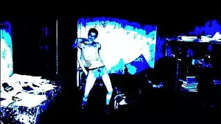 Twink ist immer hungrig nach rohem Schwanz