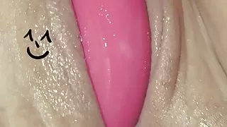 UHD quality wife use toy on wet pussy cum & moan