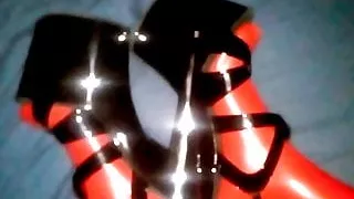 Xtreme High Heels in Latexstrümpfen