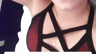 LeticiaMedina Fazendo Massagem De Biquini 1 2019 HD