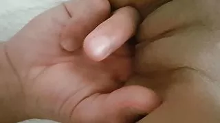 Wife squirting to my hand
