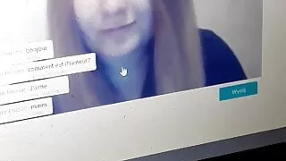 une femme me regarde me goder