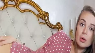 Erstaunliche Solo-Masturbation von dieser heißen Frau