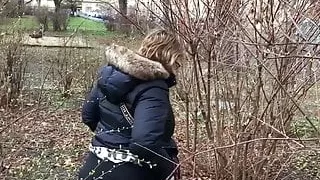 young german girl girl piss in bush