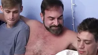 Anaali, Baari, Suuhunotto, Veli, Isä, Perhe