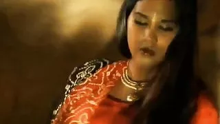 Exotic Lover Getting Naked In India