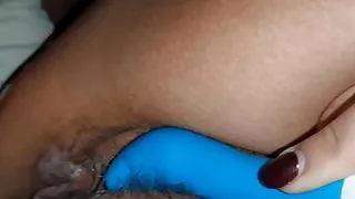 Homemade amateur hairy milf fuck with toy