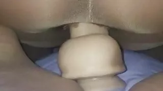 housewife ride her dildo