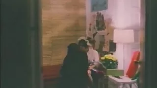 Brunettes Play With Their Bushes