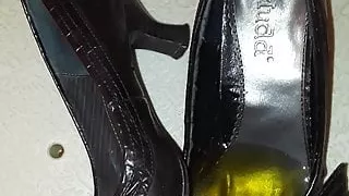 A little piss for my shoe slut