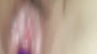 Making her Squirt all over the bed