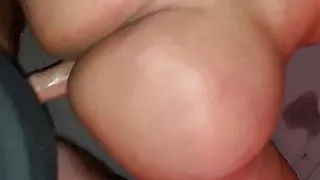 Belle beurette brune en levrette