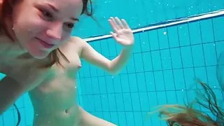 Hot underwater threesome