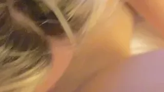 College Mädchen schmeckt ihre Freunde Sperma auf meinem Schwanz