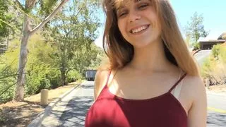 Awesome Babe Lindsey - Naked Jogging