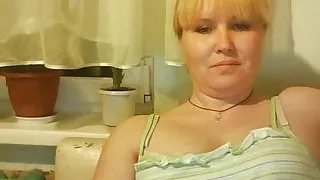 Hot Russian mature mom Tamara play on skype