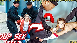 LAW4k. Pig-tailed cutie Cindy Shine gets in the cage