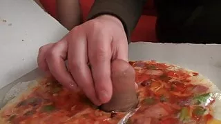 Skinny dude seduces fat ass plumper