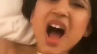 Make her Moan & Eyes Roll