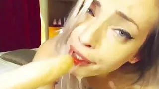 Harter Dildo deepthroating camwhore
