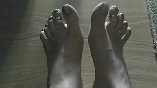 long toenails and toerings