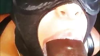 Sklavin nimmt BBC ins maul