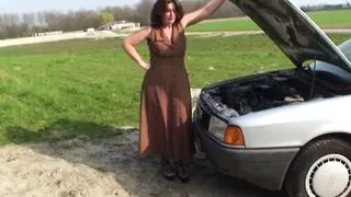 curyvy mature fuck outside