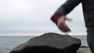 Twink ist immer hungrig nach rohem Schwanz