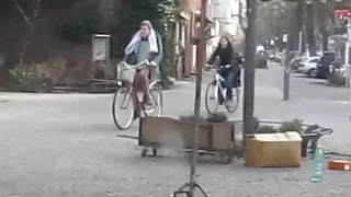 Twink ist immer hungrig nach rohem Schwanz