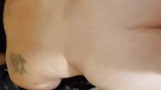 Erika la blankita en 4 gritando como perra