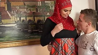 Kinky Bitch Wait For Brutal Sex