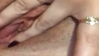 Ein Engel, beim Orgasmus pinkelte sie.