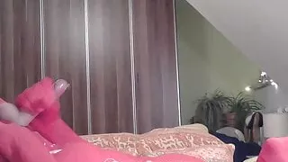 Riesiger Cumshot im roten Morphsuit