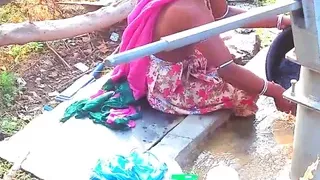 Village Bhabhi bathing open