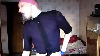 Twink ist immer hungrig nach rohem Schwanz