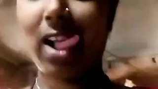 Tamil hot aunty showing her hot body in imo video call