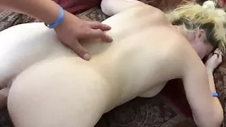 Milf italiana troia trombata a pecorina e sborrata in fica