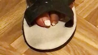 Ebony big toe