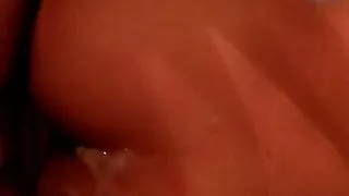 Spritze auf Arsch meiner Ehefrau