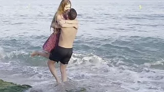 Dane Jones Junge russische Brünette Mary Rock fickt USA Gestüt