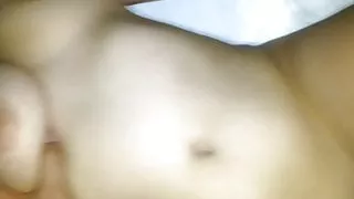 rica tetona moviendo tetas